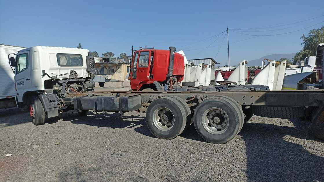 TOLVA Hino GH 2005  USADA  EN DESARME